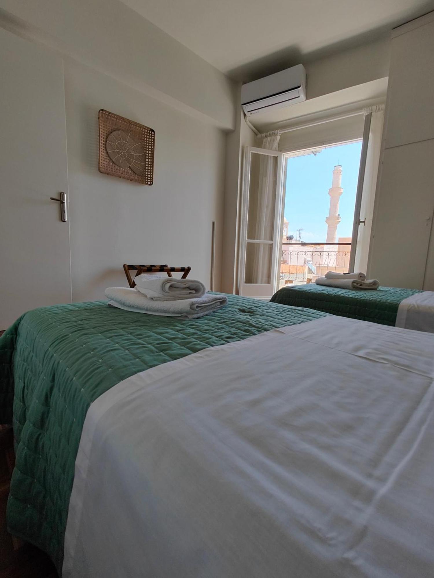Chania-Limani Splantzia-Geada Chania  Luaran gambar